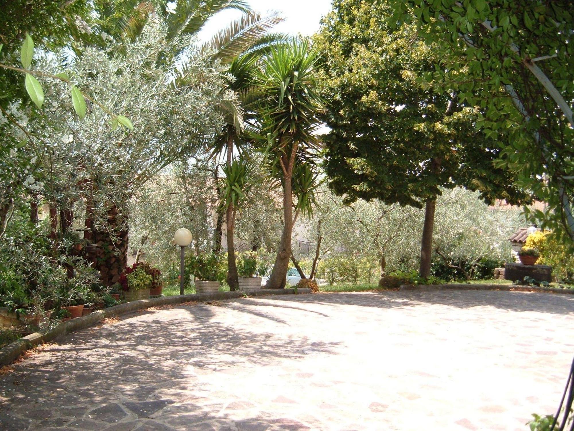 L'Uliveto Villa Montebuono  ภายนอก รูปภาพ