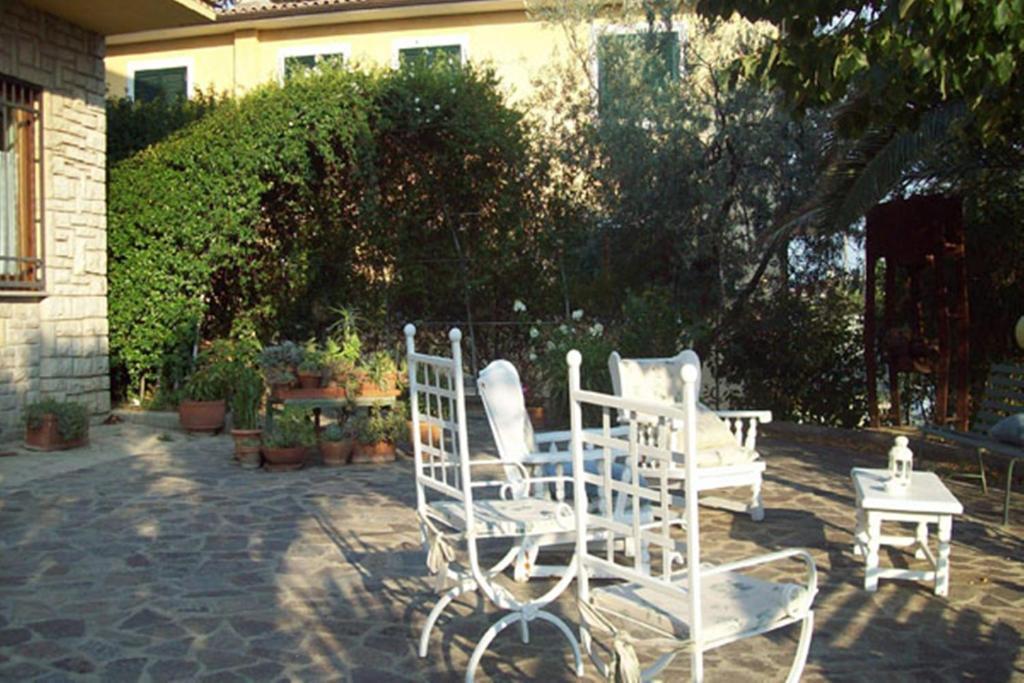 L'Uliveto Villa Montebuono  ภายนอก รูปภาพ